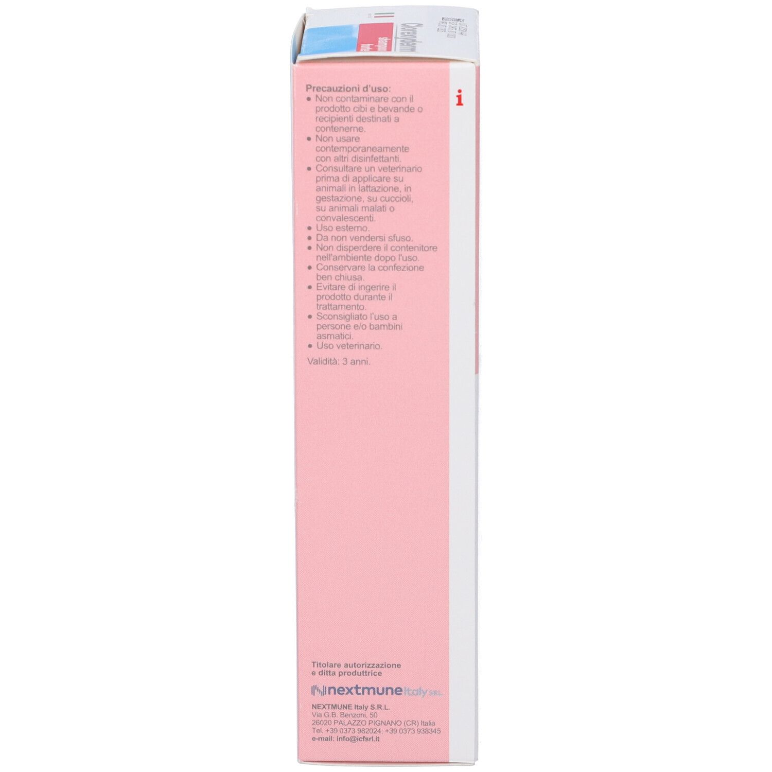 Vista laterale della scatola Clorexyderm Shampoo Forte con istruzioni per l'uso.