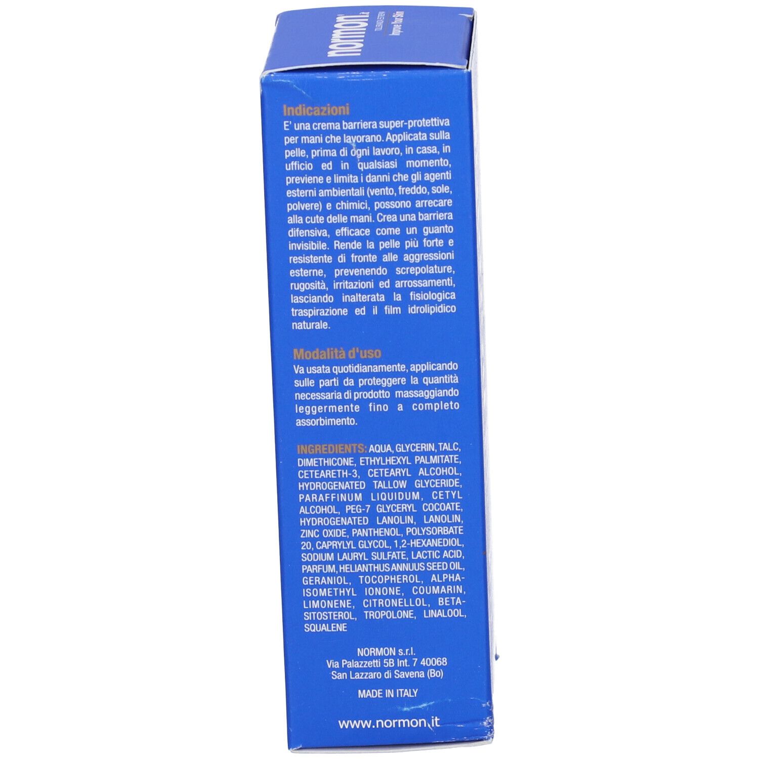 Scatola blu, vista laterale. Testo in italiano. Contiene informazioni sull'uso e gli ingredienti.