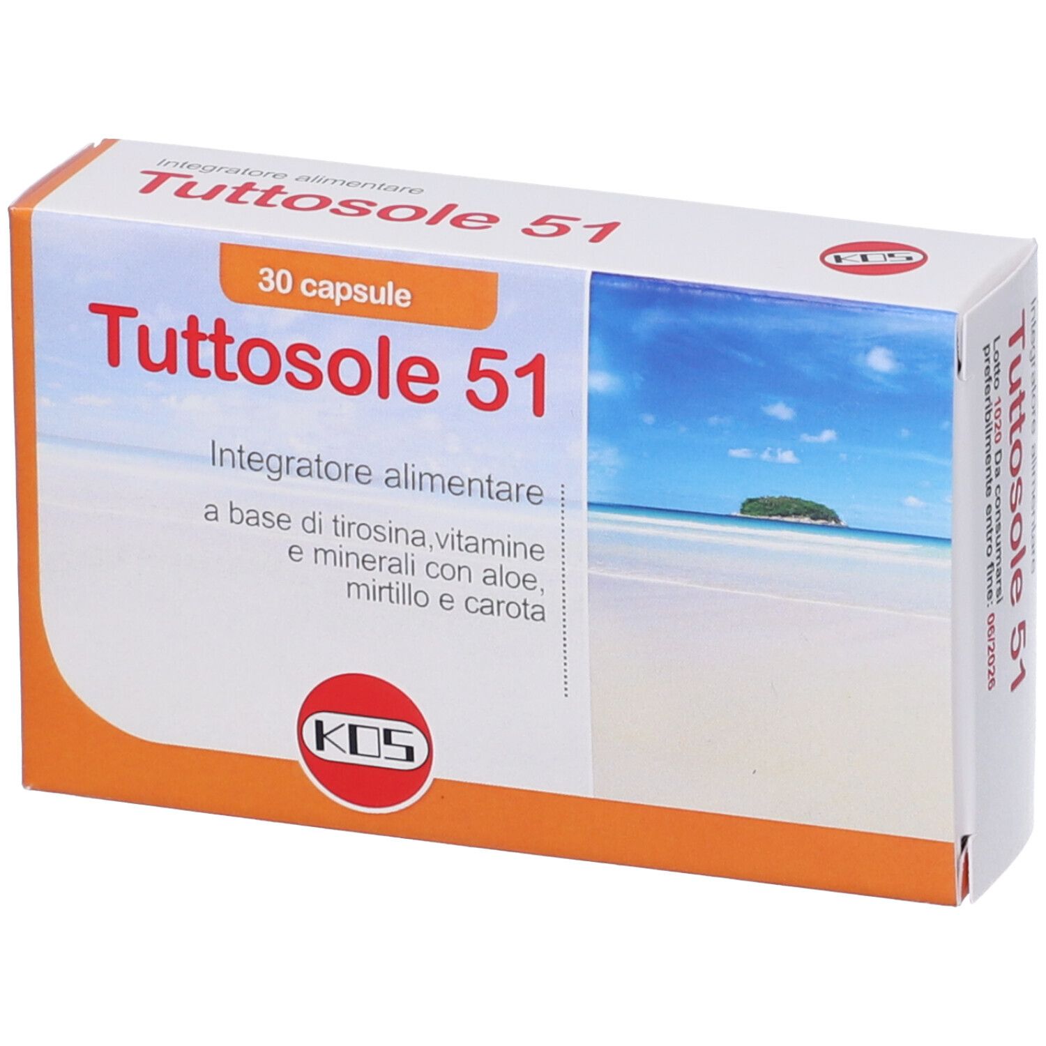 Scatola 'Tuttosole 51' con 30 capsule. Design arancione e bianco. Nome, logo e ingredienti visibili. Sfondo: spiaggia.