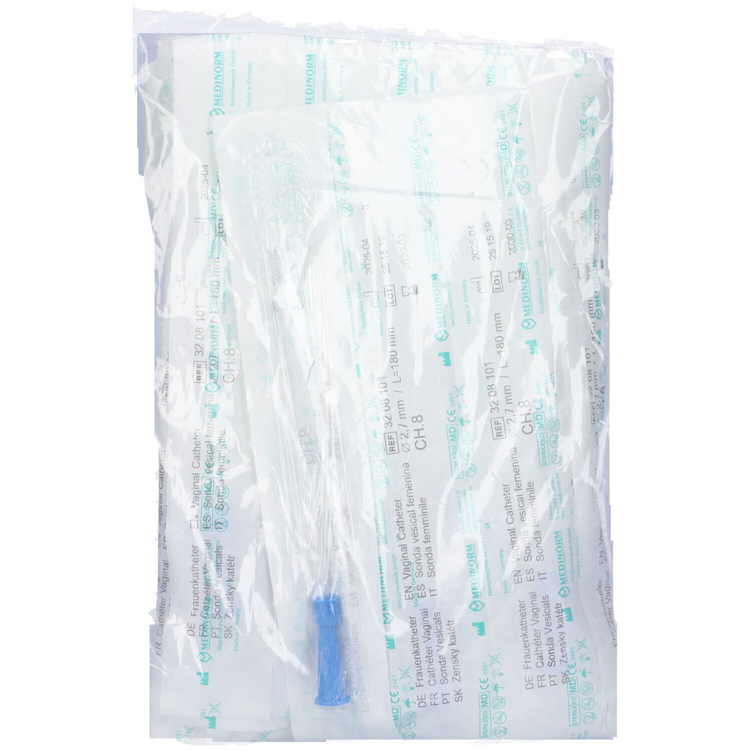 Confezione con cateteri. Cateteri confezionati singolarmente visibili. Imballaggio trasparente.