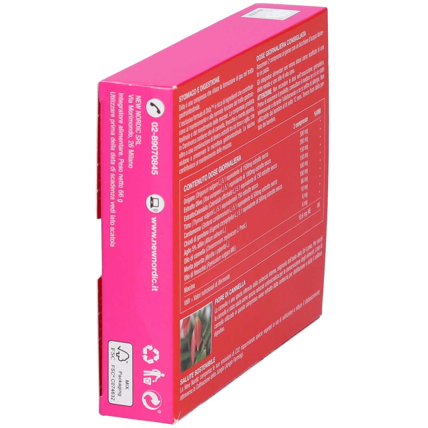 Scatola rossa con testo e ingredienti. Contiene 60 compresse. Marca: New Nordic. Testo: 'Dose giornaliera consigliata'.