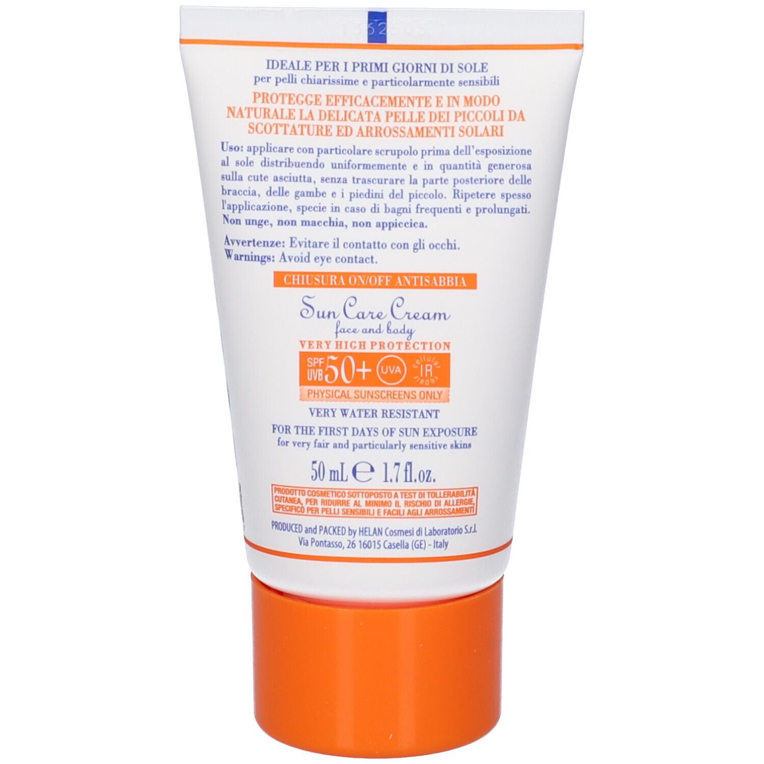 Retro del tubo crema solare. Scritta: Sun Care Cream, SPF50+. Altissima protezione. Resistente all'acqua.