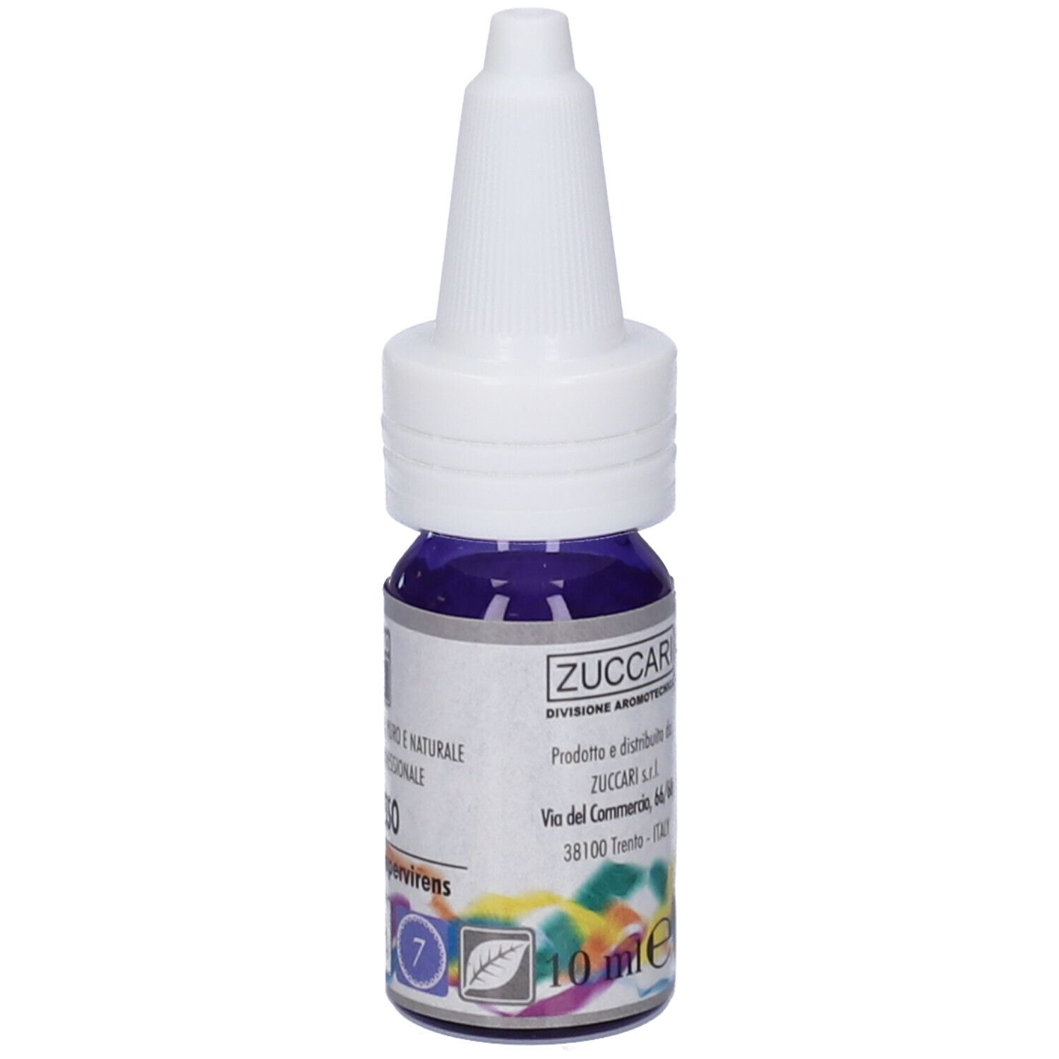 Flacone blu con tappo bianco. Scritta: Cipresso, 100% Olio Essenziale. Etichetta con 10 ml.