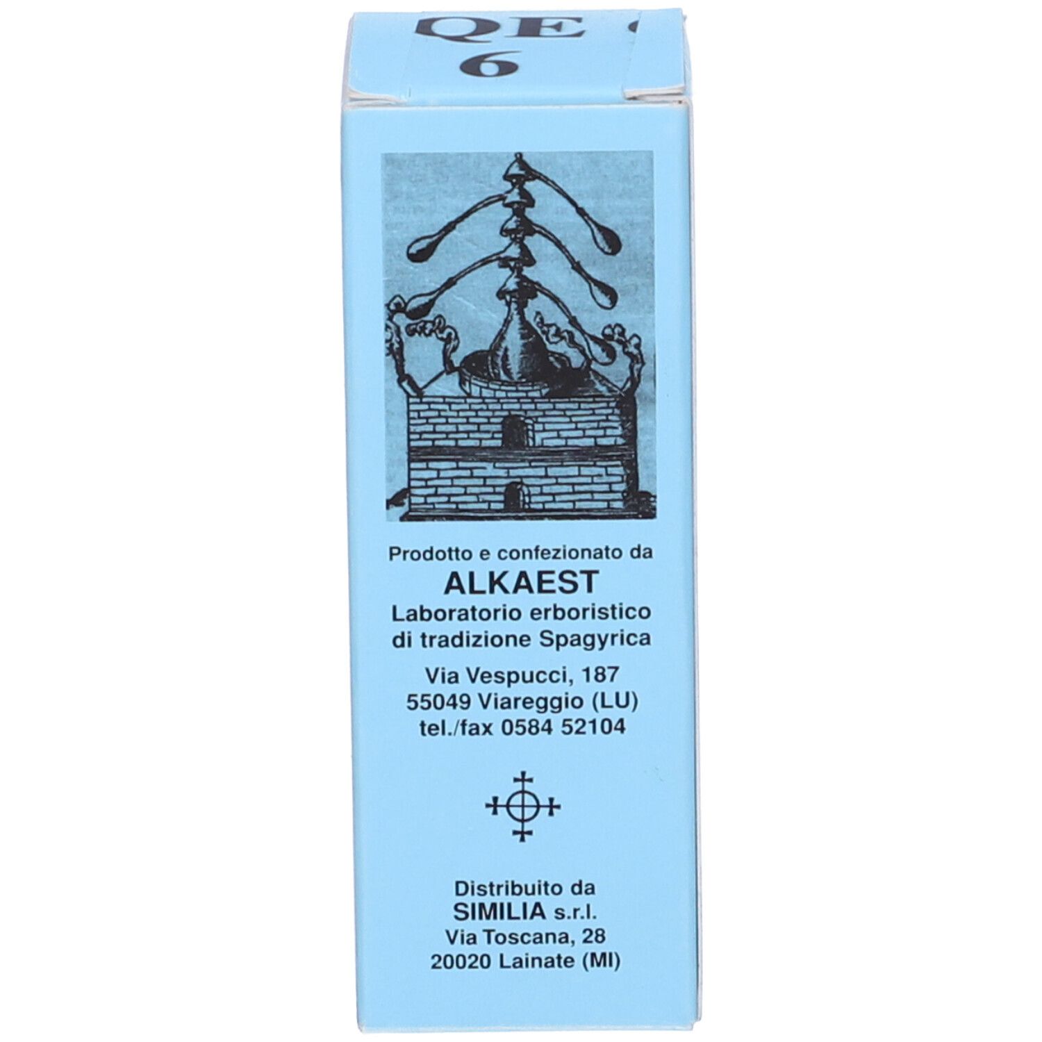 Scatola azzurra con testo: QE 6. Nome del prodotto e informazioni del produttore sulla scatola.