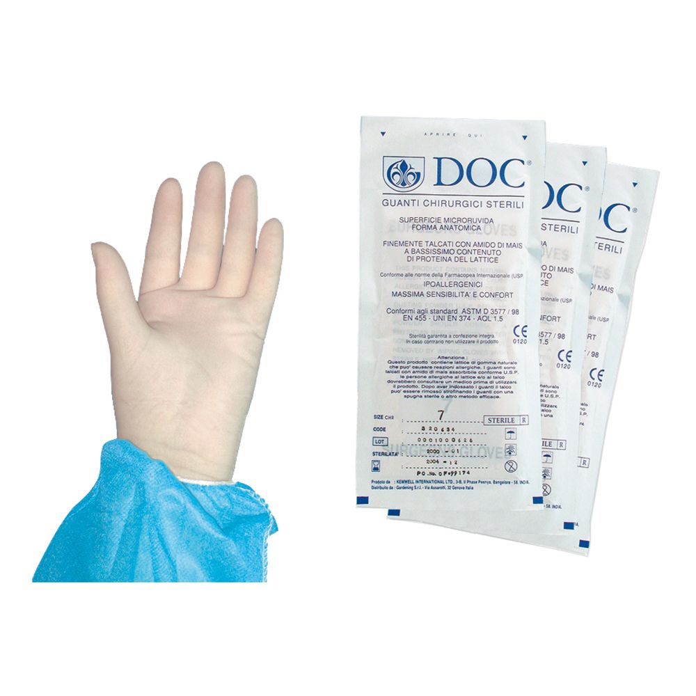 Guanto chirurgico sterile misura 8,5. Mano con guanto e confezioni. Guanti in lattice.