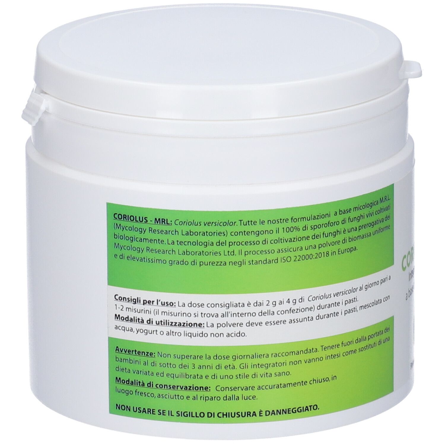 Contenitore bianco e rotondo per integratori con etichetta verde. Informazioni testuali sul prodotto e sui suoi ingredienti.