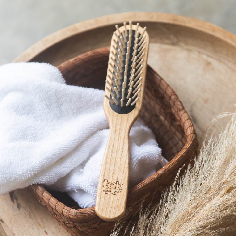Tek - Spazzola Rettangolare con Dente Corto