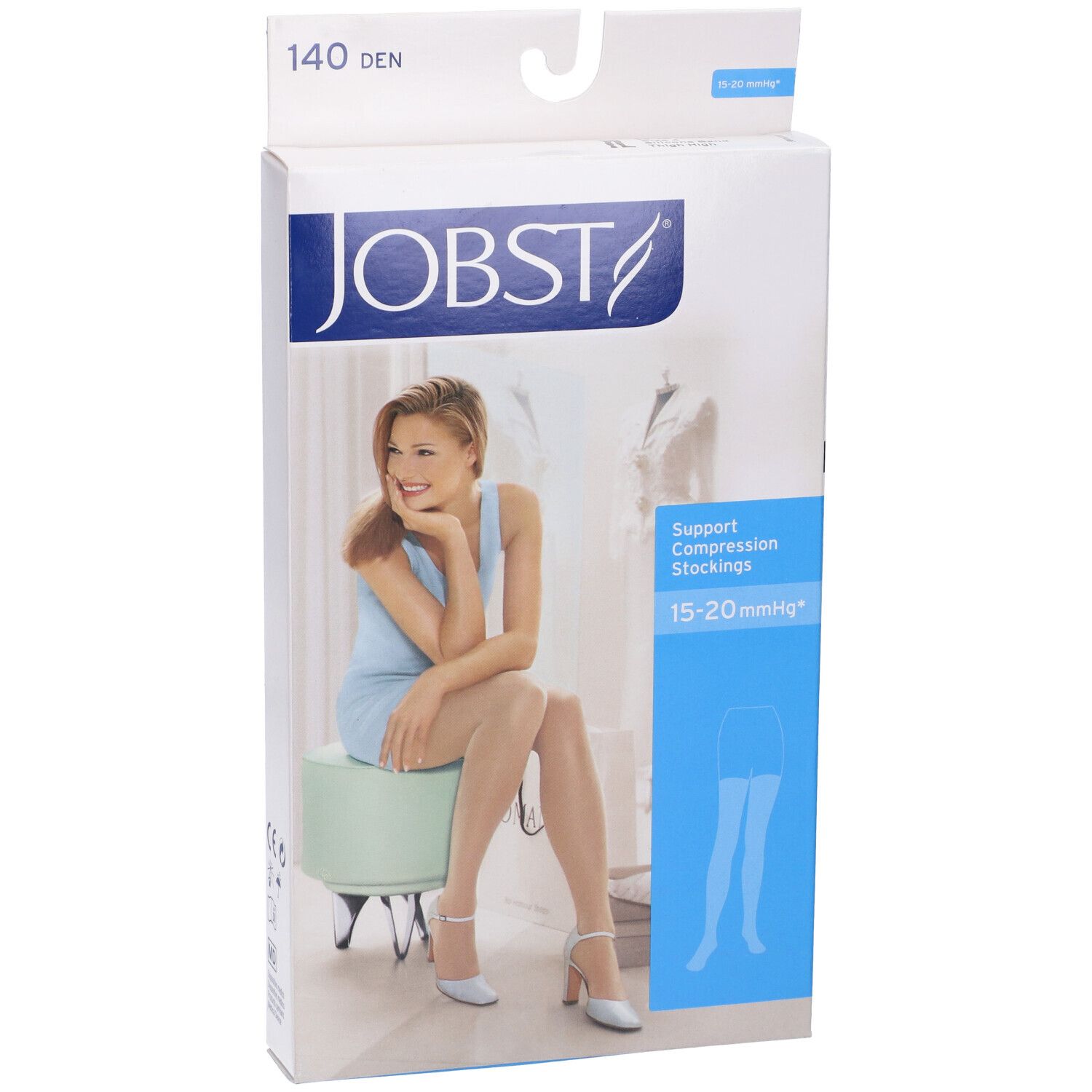 Confezione Jobst. Stampa: 140 DEN, calze a compressione 15-20 mmHg. Donna seduta su sgabello, indossa calze.