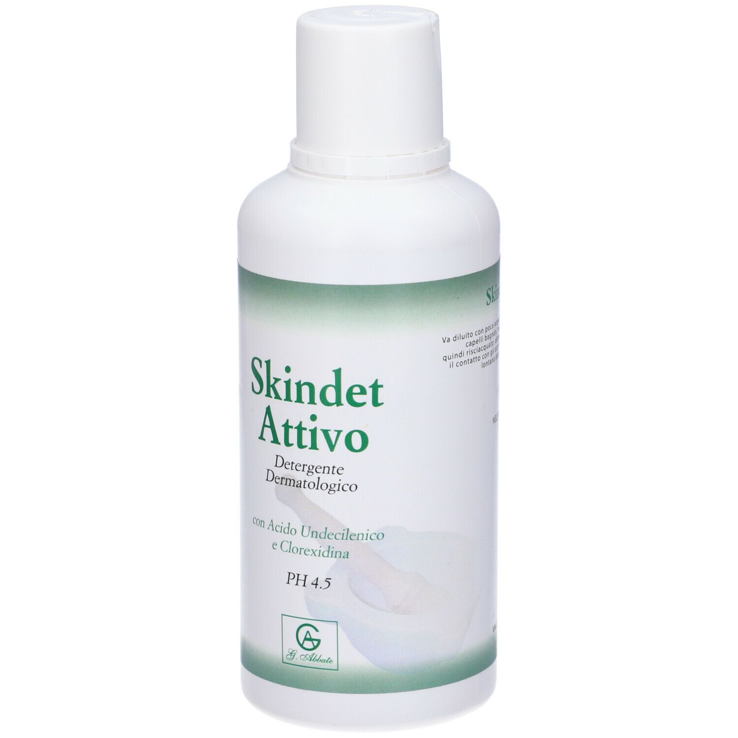 Flacone bianco con etichetta verde. Scritta: Skindet Attivo, Detergente Dermatologico, pH 4.5. Logo in basso.