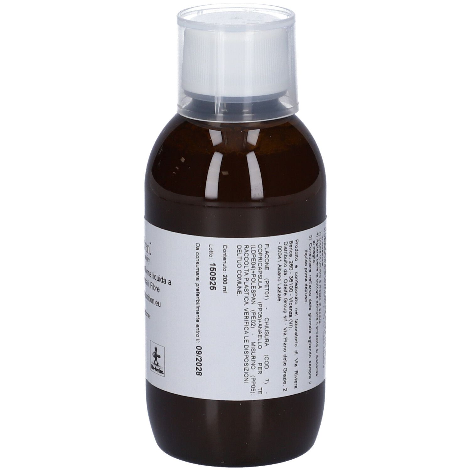 Liquido marrone in bottiglia con tappo bianco. Etichetta con testo. Bottiglia con indicazione del contenuto.