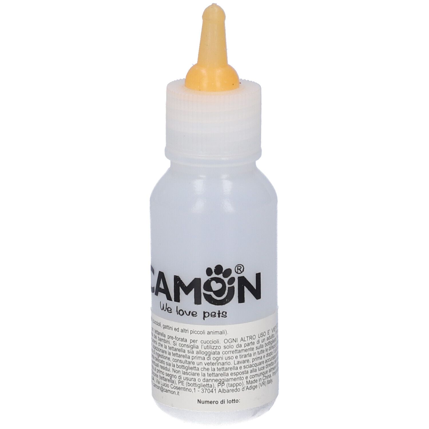 Biberon per animali con tettarella gialla. Plastica bianca, scritta CAMON We love pets. Testo in italiano.