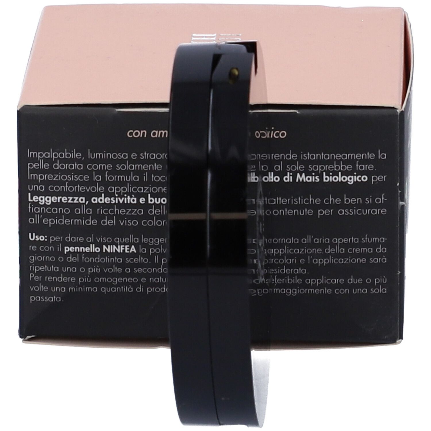 Confezione con testo e coperchio nero. Testo in italiano. Coperchio nero con scritta.
