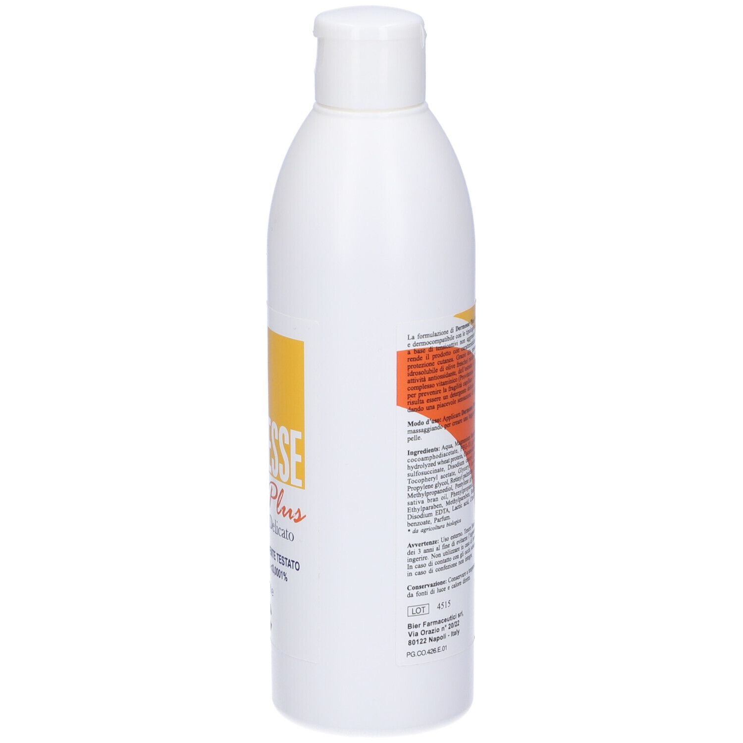 Flacone bianco con etichetta gialla. Testo: Dermesse Plus, Detergente Delicato. Retro con testo.