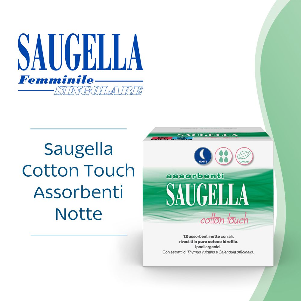 Prodotto Saugella. Scatola bianca con design verde. Testo: Saugella, Cotton Touch, assorbenti notte. Logo: Saugella Feminine.