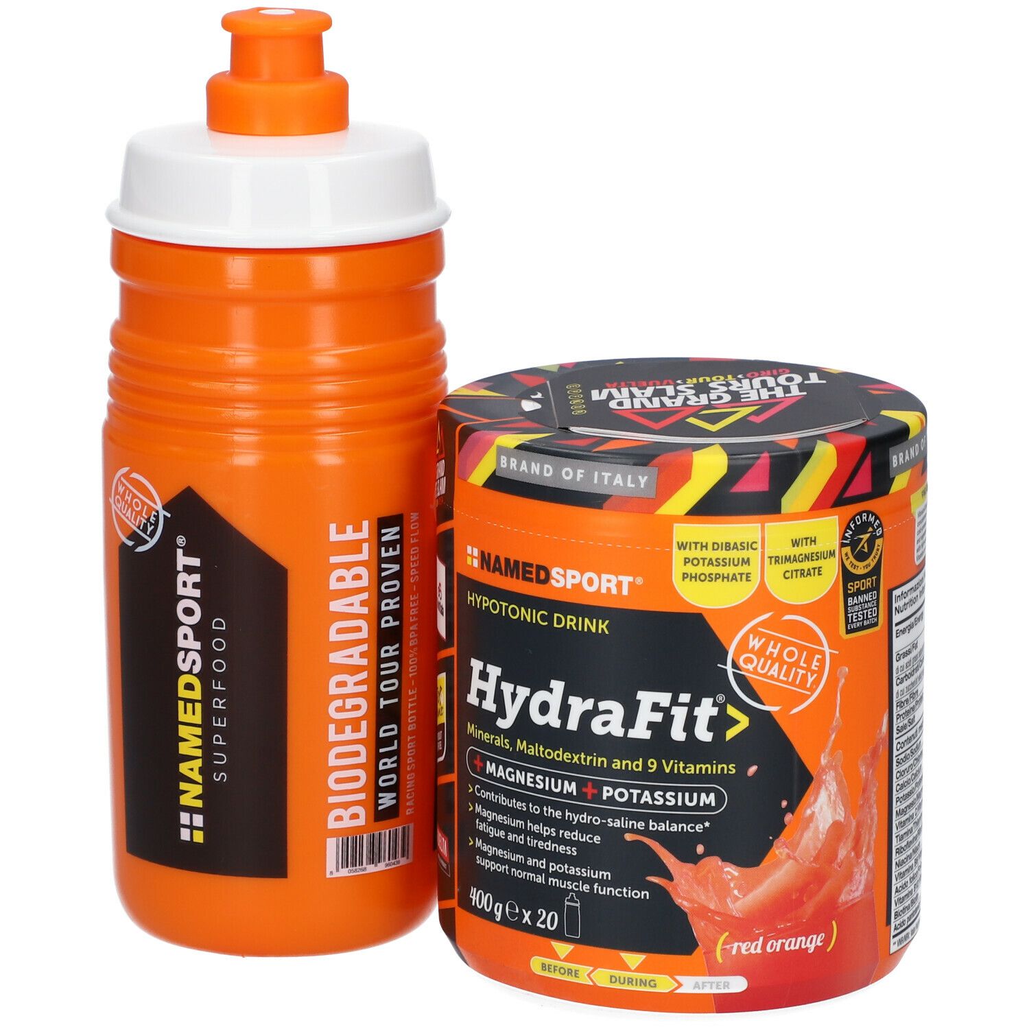 Borraccia arancione e barattolo. Barattolo con scritta HydraFit, minerali, maltodestrine e vitamine. Borraccia con scritta Biodegradable.