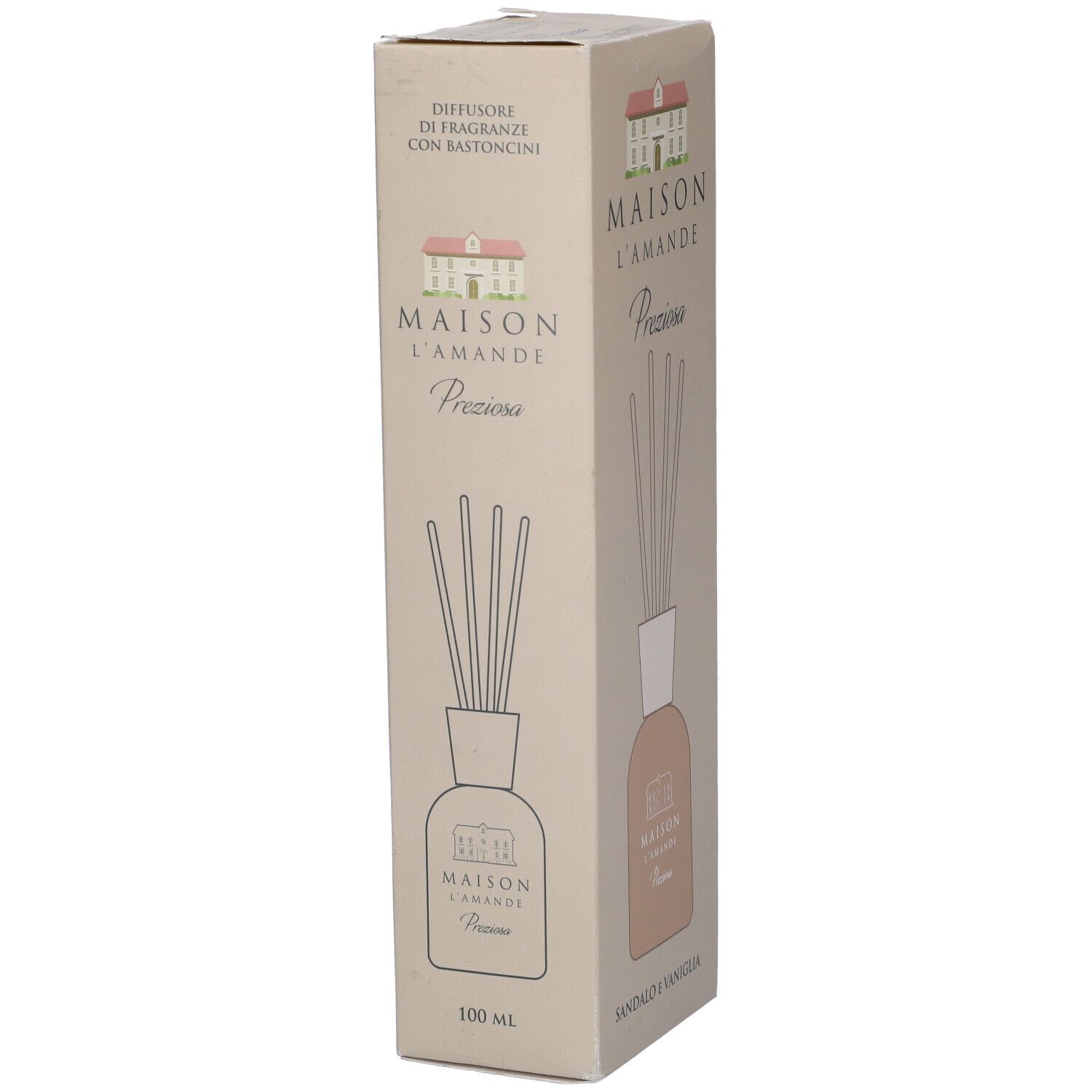 Scatola con diffusore di fragranze. Scritto: Maison L'Amande Preziosa, Sandalo e Vaniglia. Vista laterale.