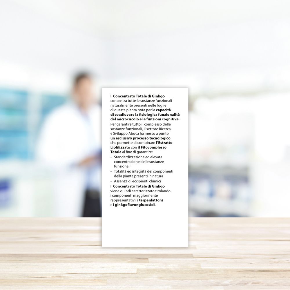 Retro della scatola bianca. Testo: Concentrato, ingredienti, 25 g.