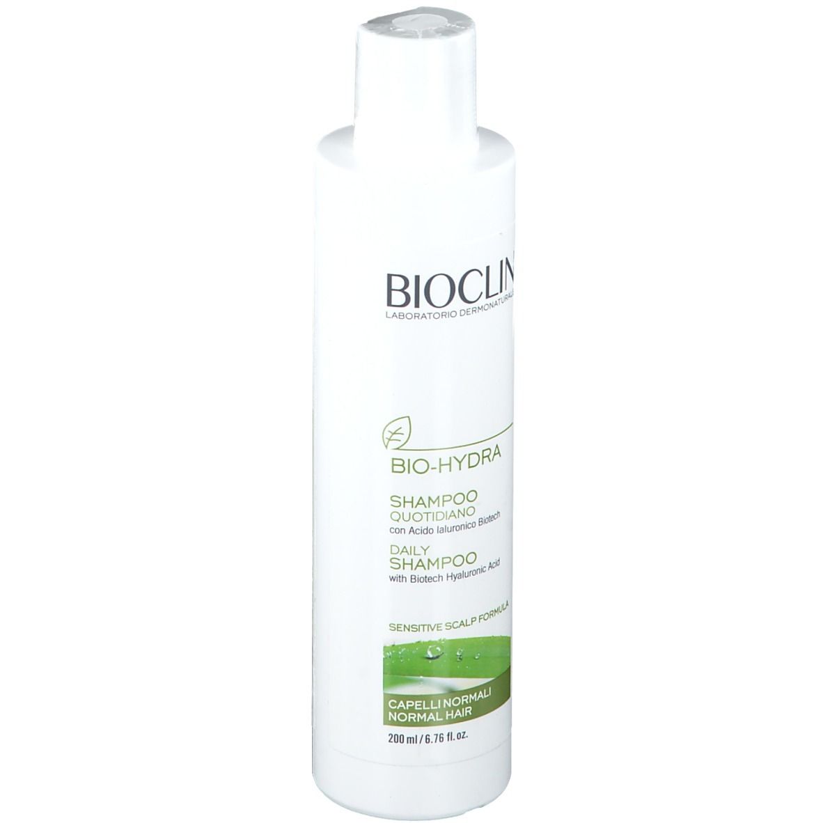 Flacone di shampoo bianco con logo BIOCLIN ed etichetta BIO-HYDRA. Testo: Shampoo quotidiano, Daily Shampoo, Capelli normali.