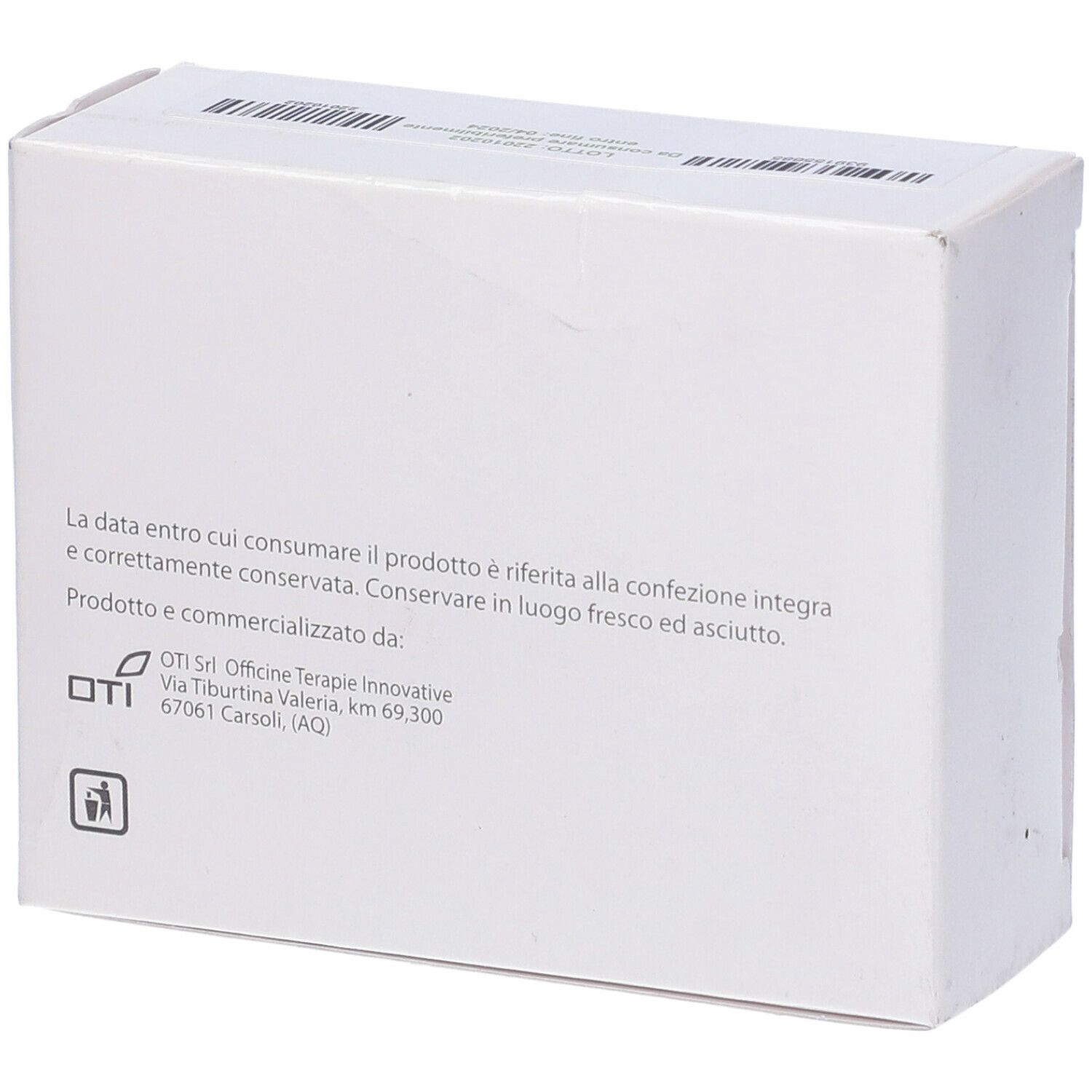 Retro di una scatola bianca. Testo: Data di scadenza, indirizzo del produttore. Logo OTI.