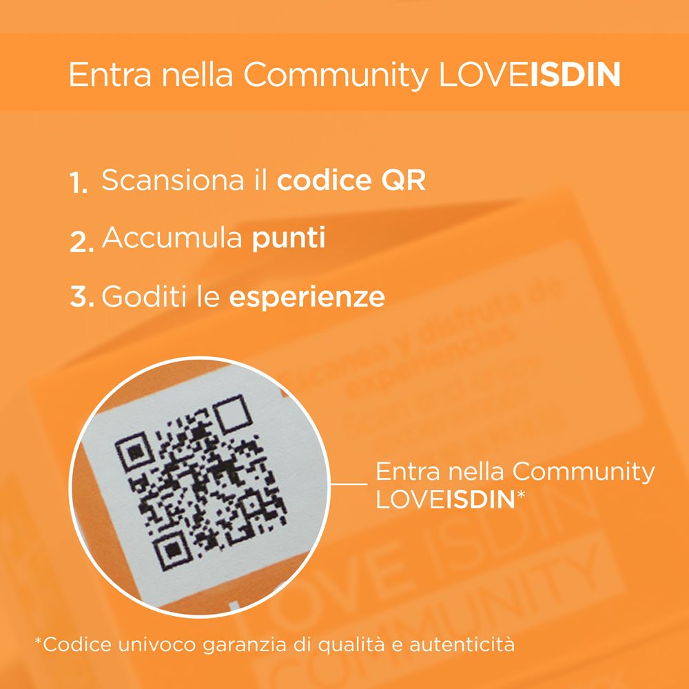 Codice QR su sfondo arancione. Testo: Entra nella Community LOVEISDIN.
