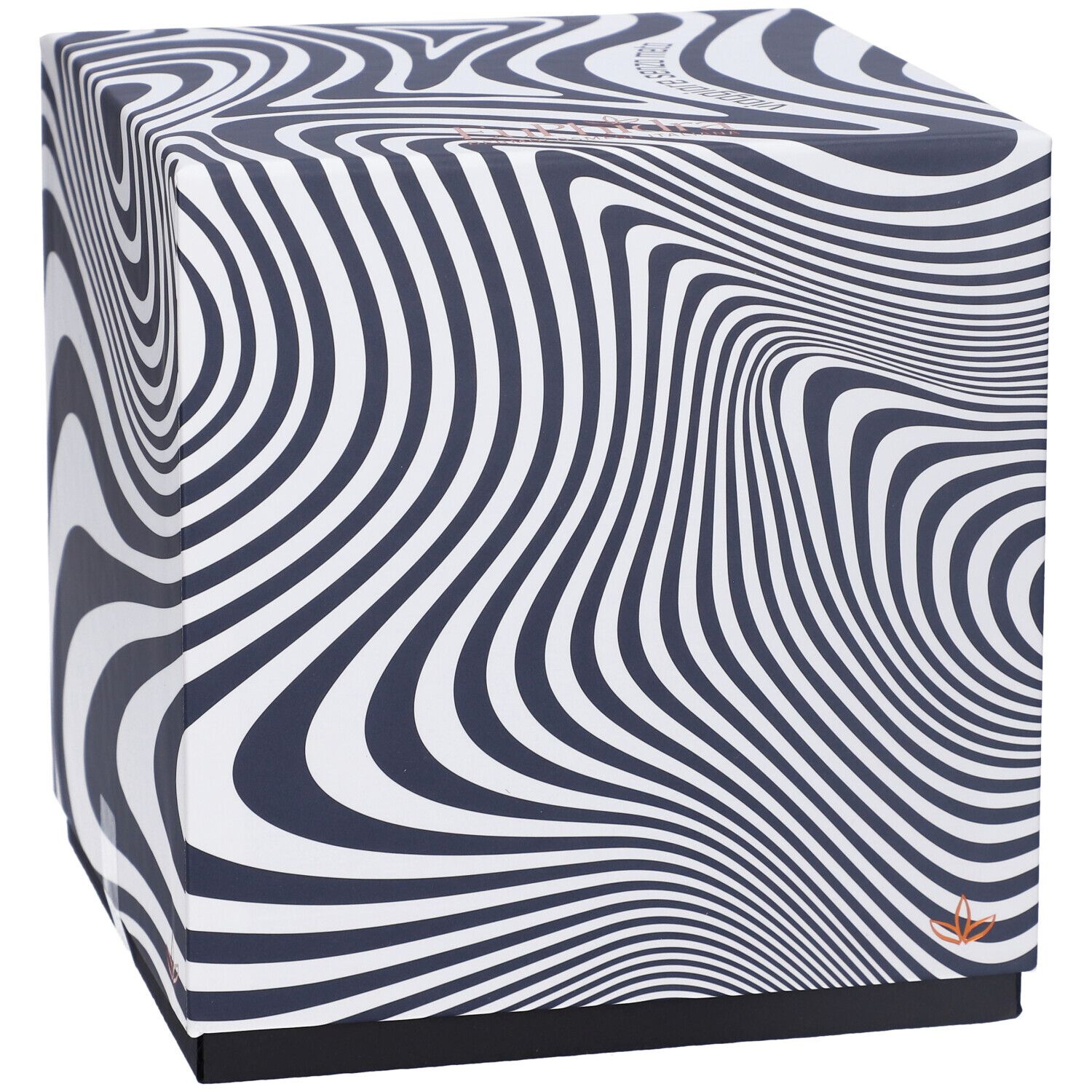 Scatola regalo quadrata con motivo a onde bianco e nero. Base nera, logo arancione.