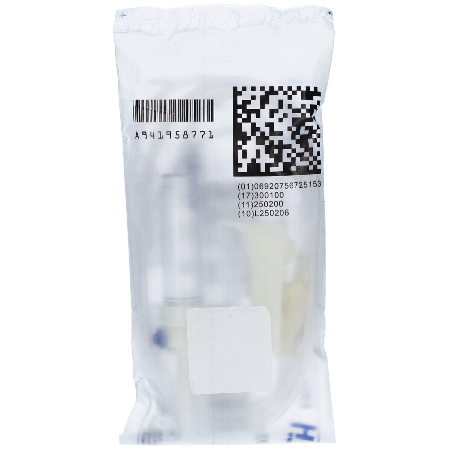 Confezione di set infusionali. Codice a barre e QR code. Contenuto parzialmente visibile.