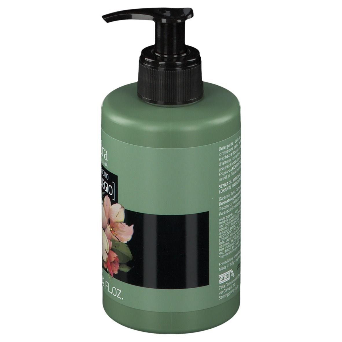 Flacone verde con dosatore nero. Vista laterale con testo e banda nera. Nome prodotto non visibile.