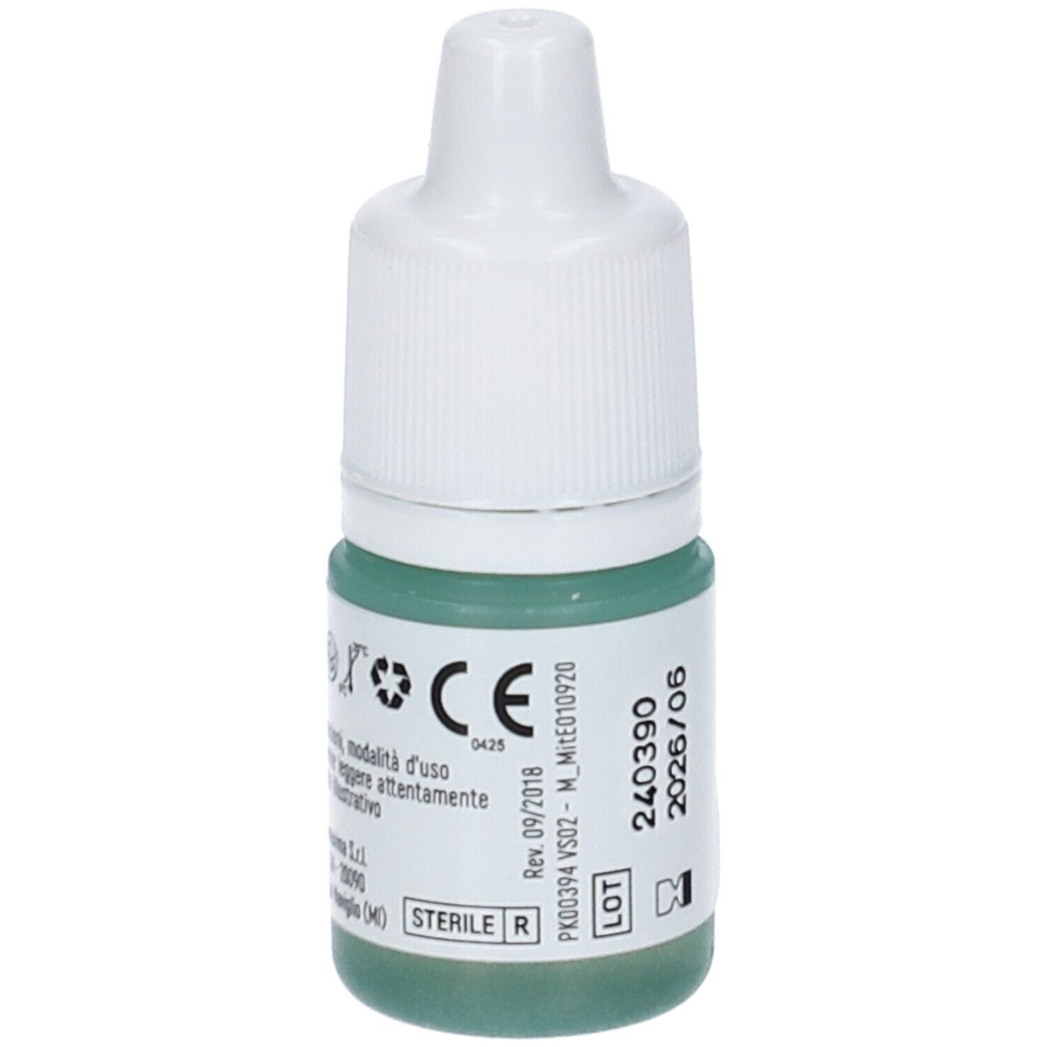 Flacone di collirio con tappo bianco. Scritta: IMMUNODROP, Sakei, Soluzione Oftalmica. 8 ml. FB Vision. Marchio CE.