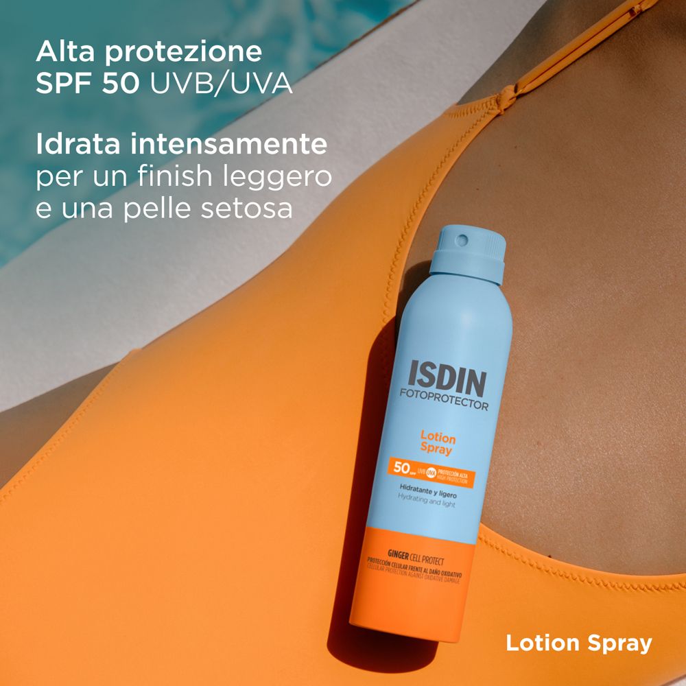 Flacone spray blu su sfondo arancione. Testo: ISDIN, Lotion Spray, 50. Testo: Alta protezione SPF 50 UVB/UVA.