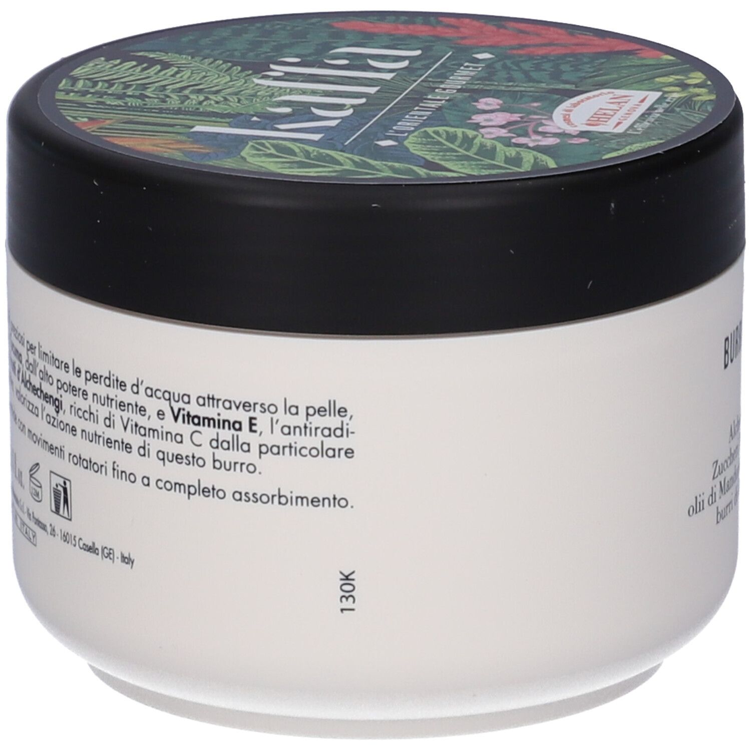 Vaso di crema con coperchio nero. Scritta: Kaffa, Burro Profumato per il corpo. 96% ingredienti naturali.