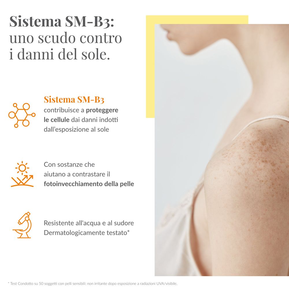 Spray CAROVIT SPF 50+. Testo: Sistema SM-B3: uno scudo contro i danni del sole. Testo e illustrazioni.