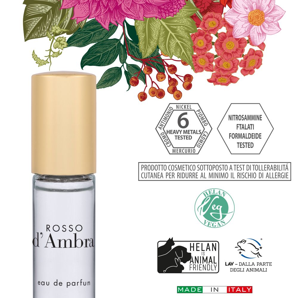 Flacone di profumo con certificazioni. Scritta: ROSSO d'Ambra, eau de parfum. Loghi: Vegan, Animal Friendly, Made in Italy.