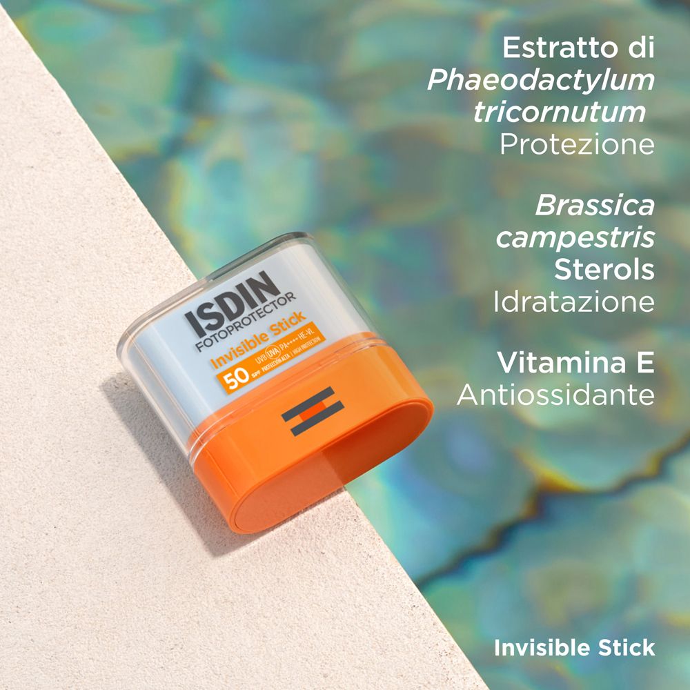 ISDIN Fotoprotector Invisible Stick SPF50. Testo: Estratto, protezione, steroli, idratazione, vitamina E, antiossidante. Sfondo: acqua.