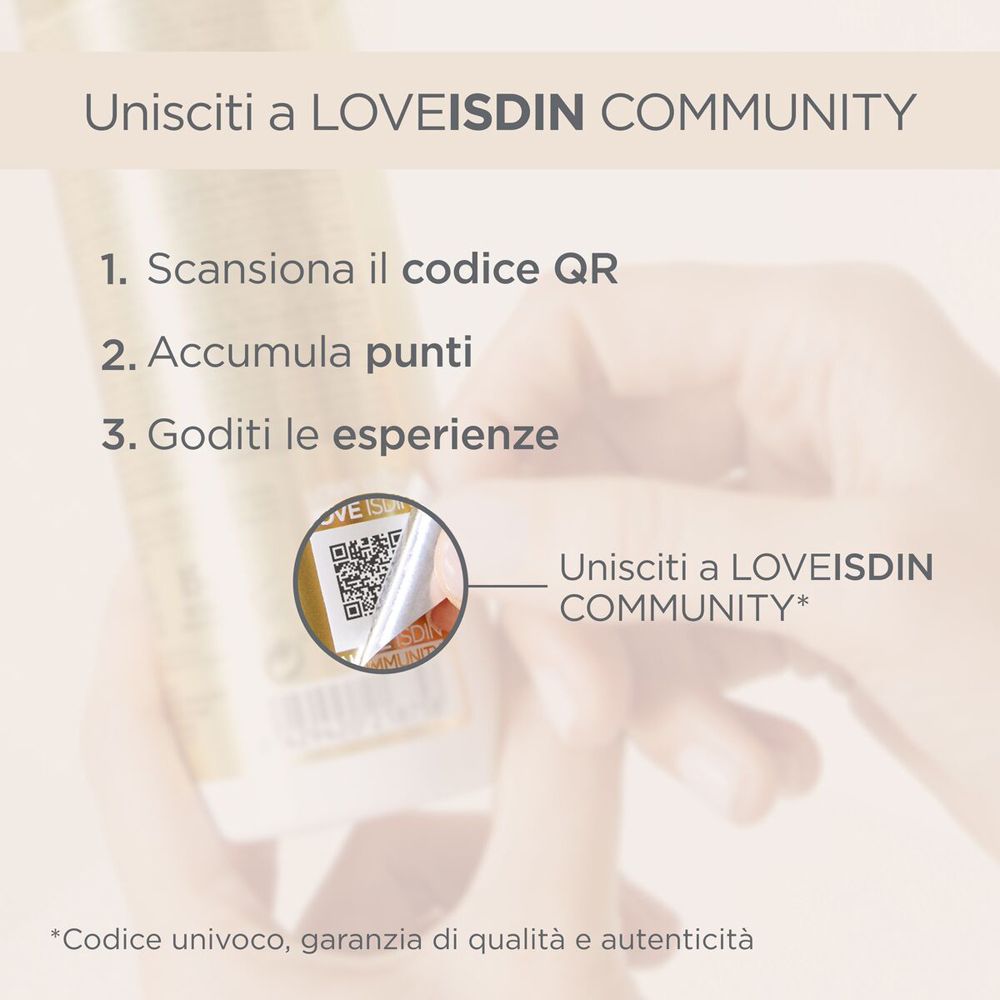 Mano con flacone. Codice QR da scansionare. Testo: LOVEISDIN COMMUNITY. Codice per qualità e autenticità.