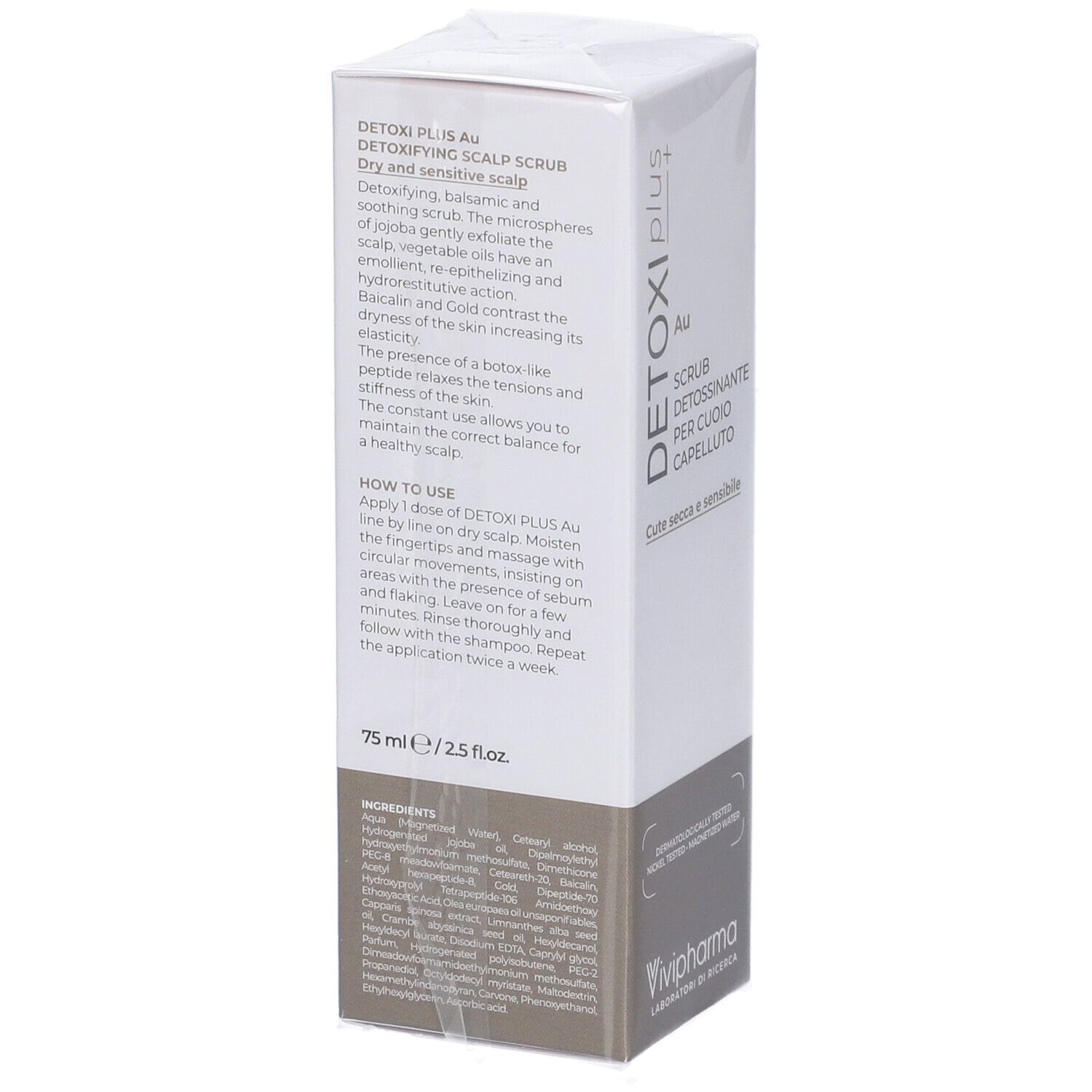Scatola bianca, descrizione del prodotto e ingredienti. Testo: Detoxi Plus Au Detoxifying Scalp Scrub. 75 ml/2.5 fl.oz. Logo Vivipharma.