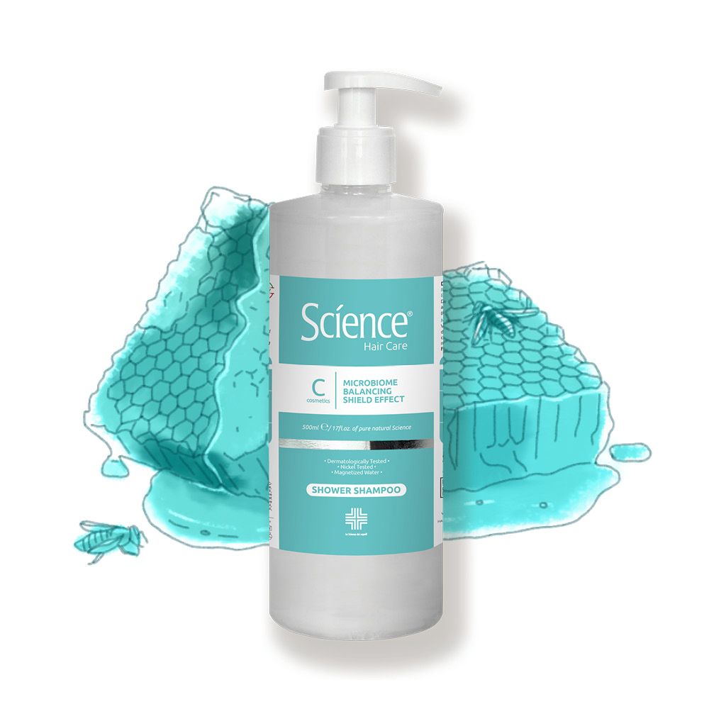 Flacone del prodotto su sfondo astratto. Sfondo con motivo a nido d'ape e api. Scritta: Science Hair Care.