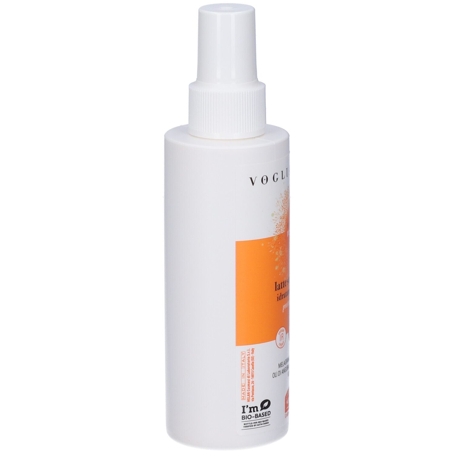 Spray bianco con etichetta arancione. Testo: VOGLIADISOLE, Latte Solare Spray. Made in Italy.