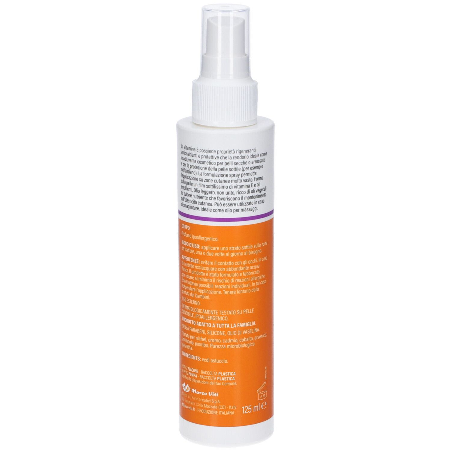Flacone spray bianco e arancione. Scritta: Vitamina E Spray. Testo: Azione emolliente della pelle secca e sottile. Retro.