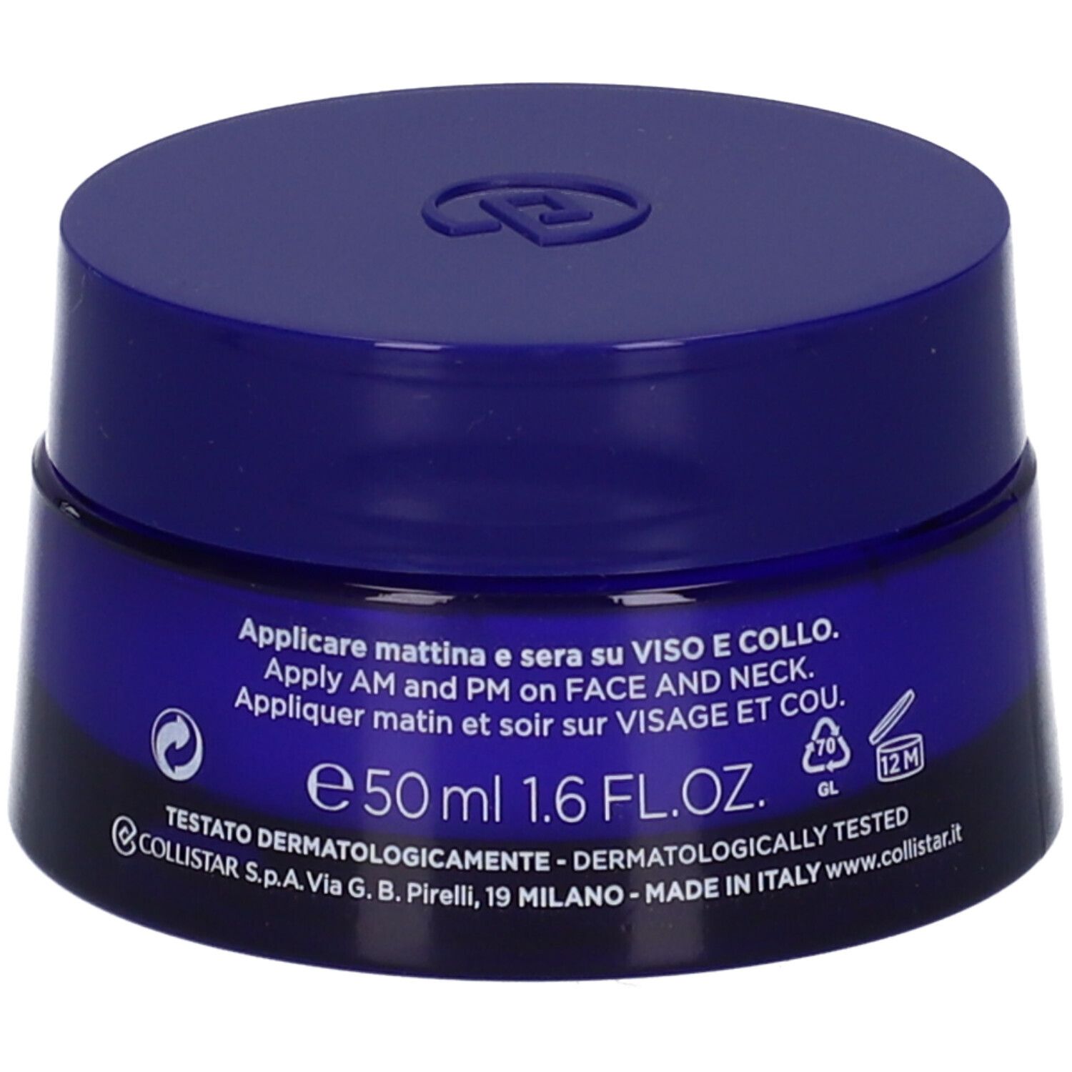 Vasetto blu. Scritta: COLLISTAR. Testo: CREMA RIVITALIZZANTE ILLUMINANTE. Altre informazioni: 50 ml, 1.6 FL.OZ. Dermatologicamente testato.