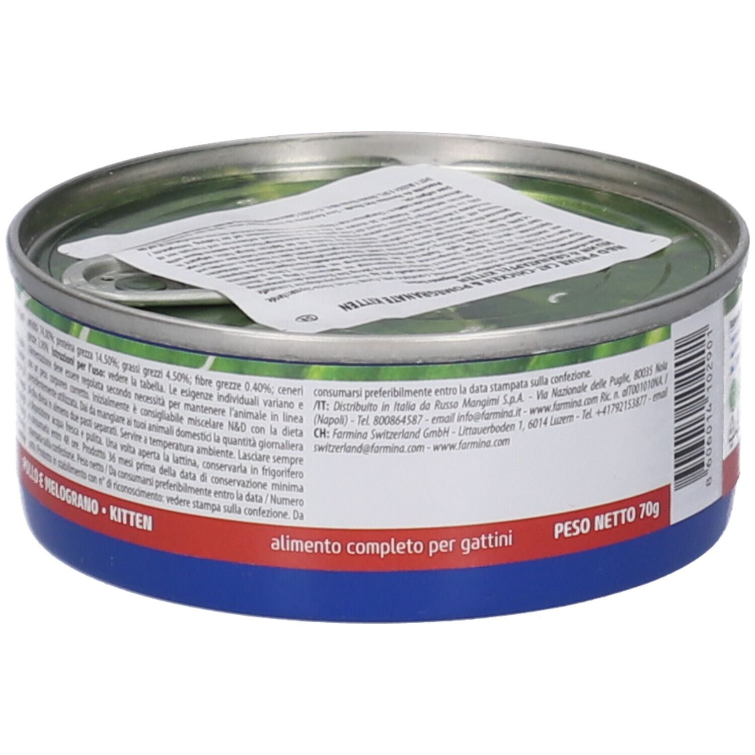 Lattina di cibo per gatti, vista laterale. Base blu, coperchio argentato. Testo: Peso Netto 70g, Alimento completo per gattini.