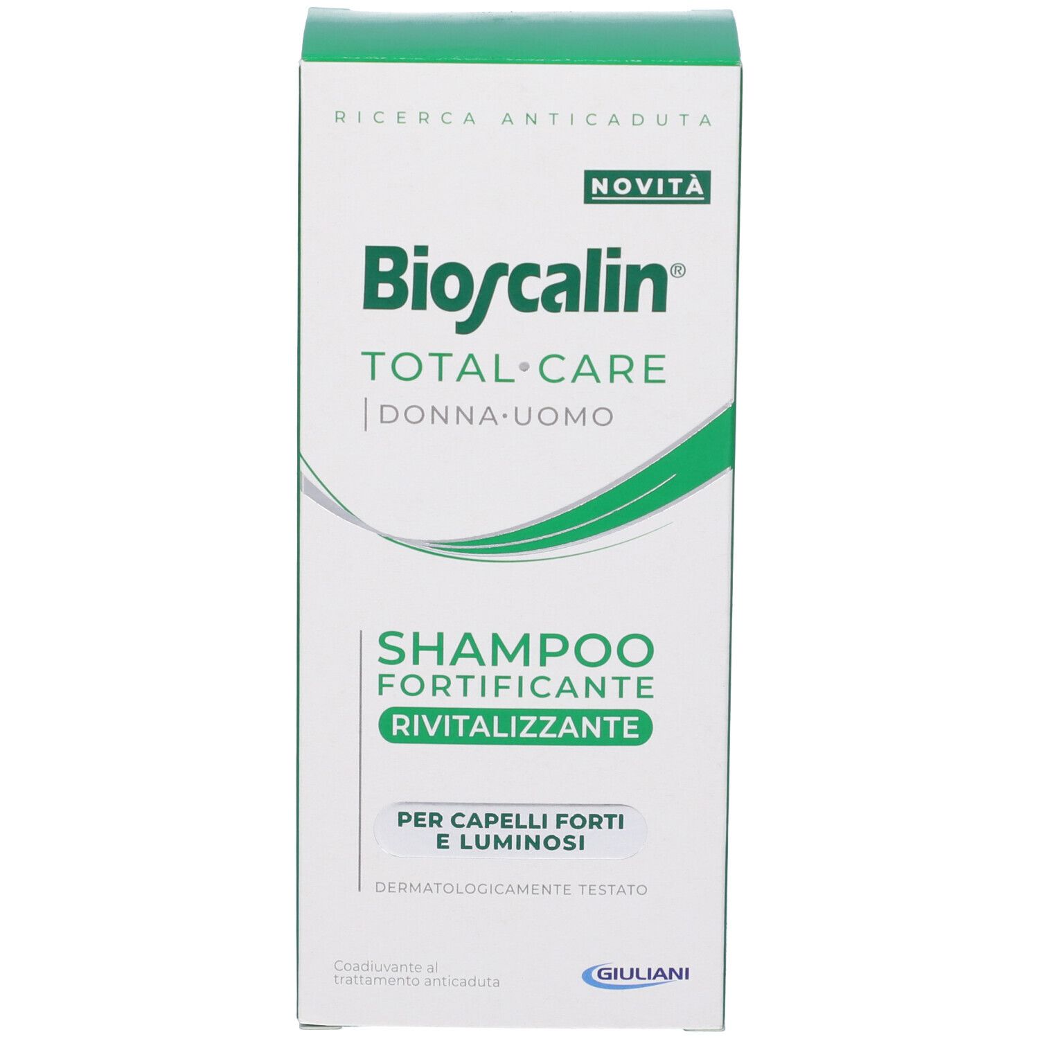 Confezione del prodotto. Scritta: Bioscalin Total Care Shampoo Fortificante Rivitalizzante.