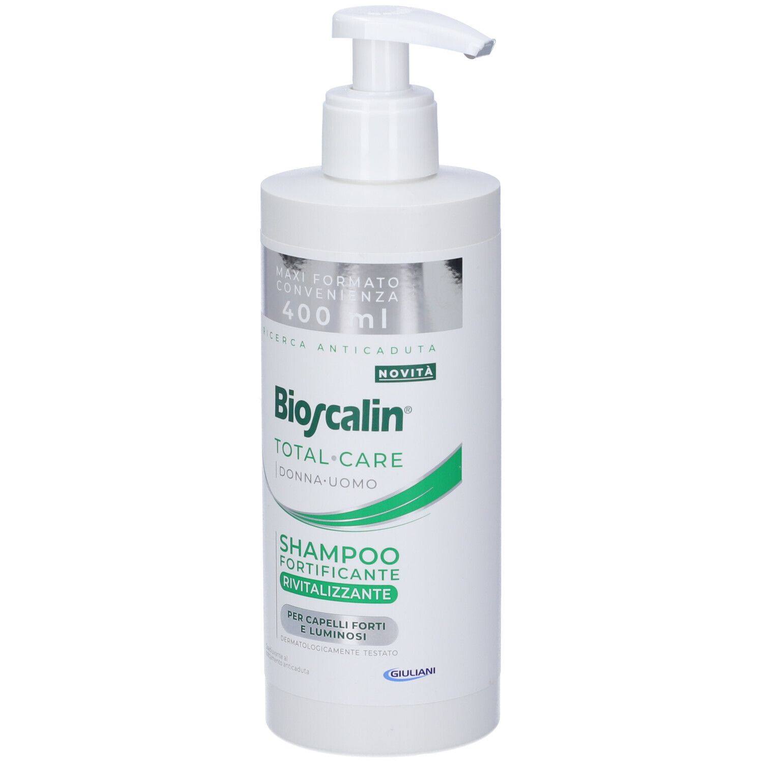 Flacone di shampoo Bioscalin con dosatore. Scritta: Total Care, Shampoo Fortificante Rivitalizzante. 400 ml.