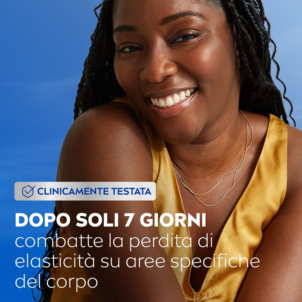 Donna sorridente. Testo: DOPO SOLI 7 GIORNI combatte la perdita di elasticità su aree specifiche del corpo. Clinicamente testato.