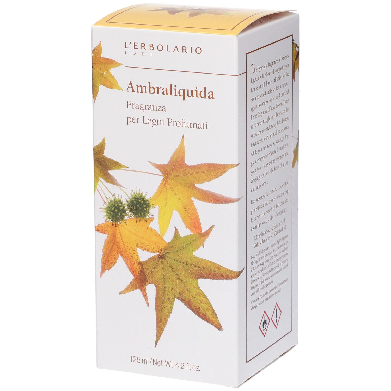 Scatola con nome del prodotto e foglie. Testo: Ambraliquida Fragranza per Legni Profumati. 125 ml/Net Wt. 4.2 fl. oz.
