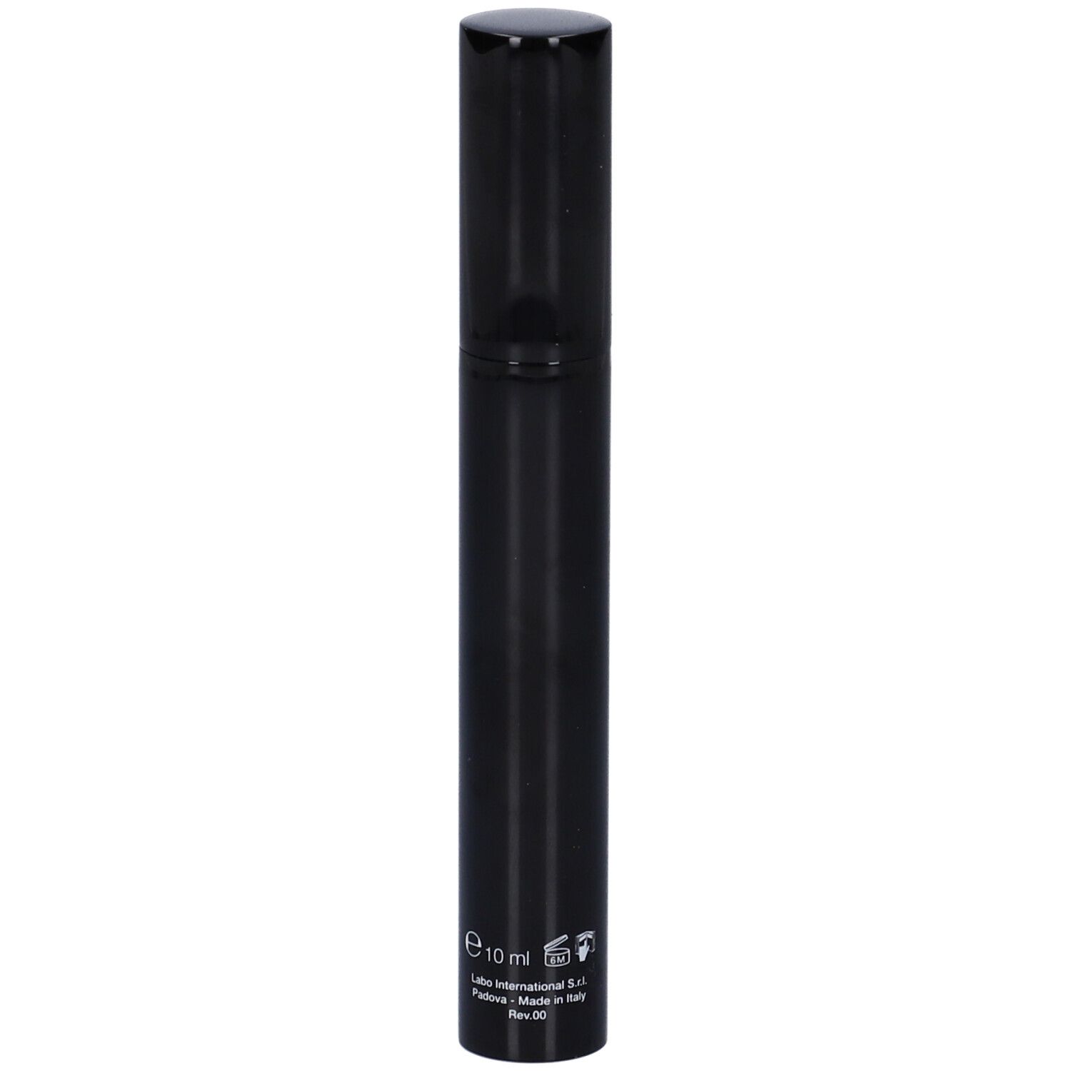 Tubo di mascara nero con tappo nero. Scritta CREXY Black Mascara e LABO.