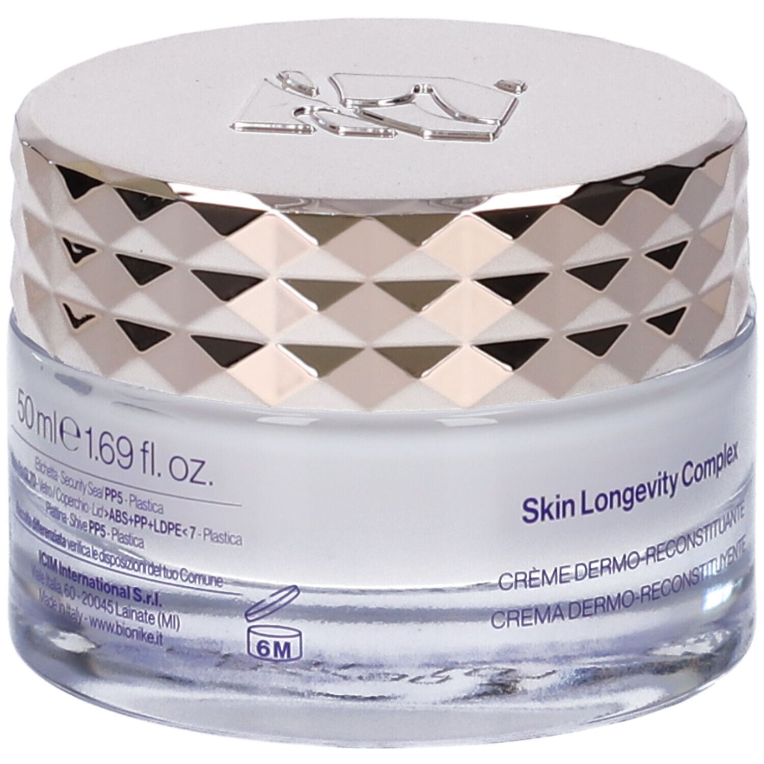 Vasetto di crema con coperchio argentato. Scritte: "50 ml e 1.69 fl. oz." e "Skin Longevity Complex".