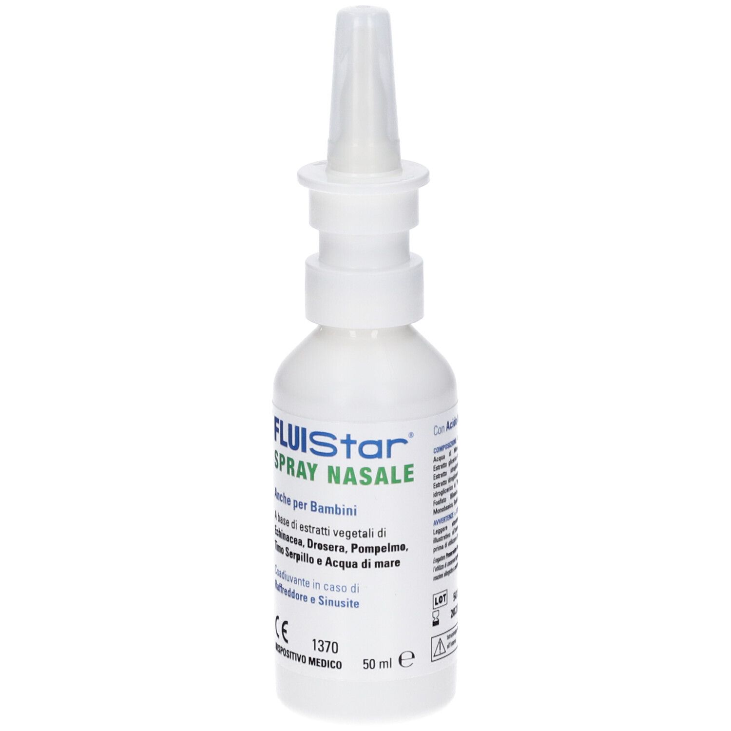 Flacone bianco con applicatore spray nasale. Scritta: Fluistar Spray Nasale. Per bambini. Contiene estratti vegetali.