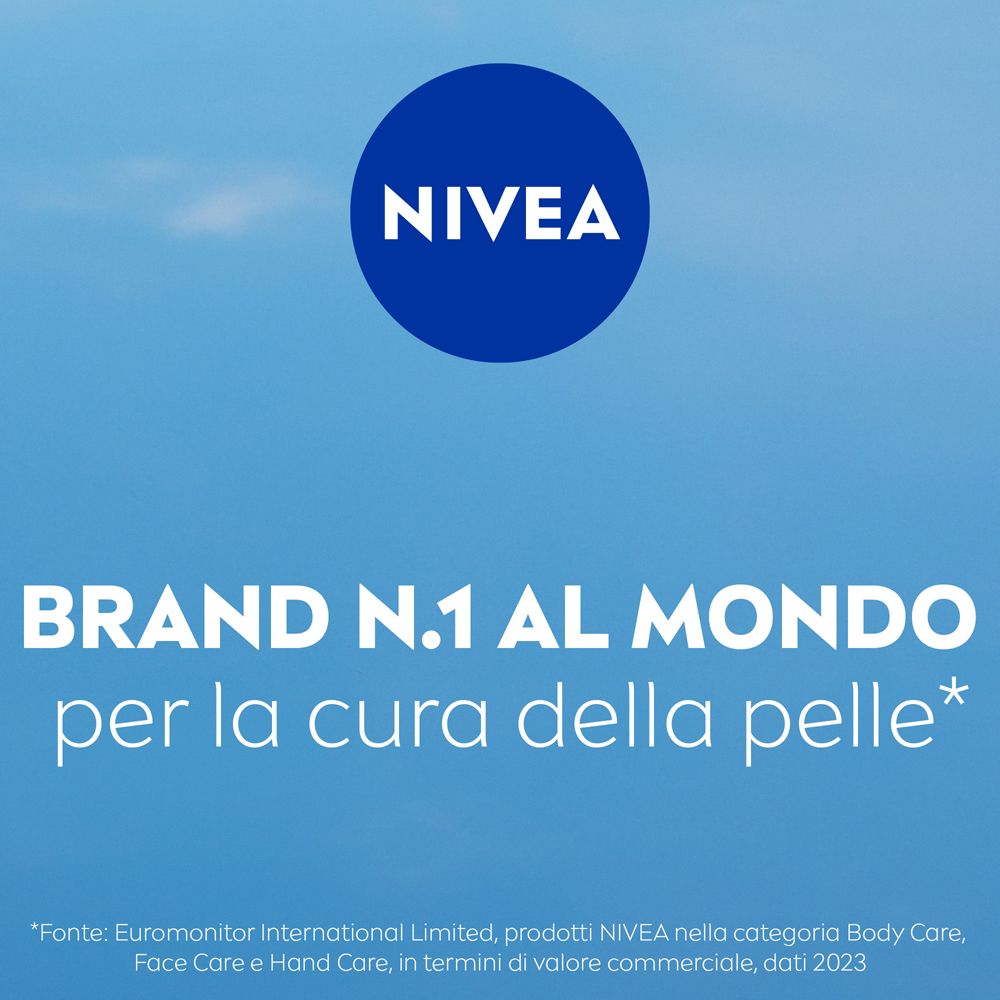 Cielo blu. Testo: Marchio n.1 al mondo per la cura della pelle.