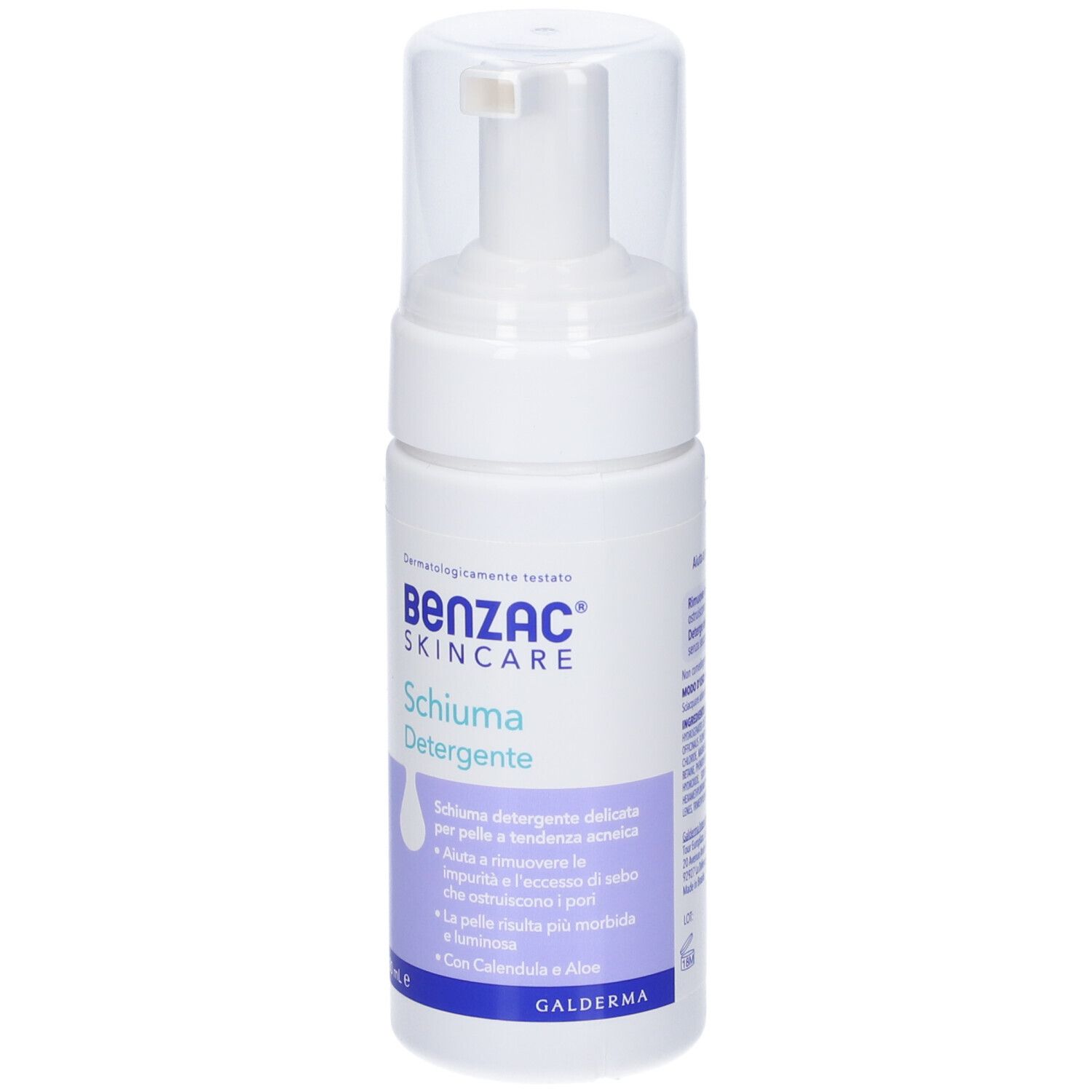 Flacone bianco con dosatore a pompa. Scritta: Benzac Skincare Schiuma Detergente. Testo in italiano.