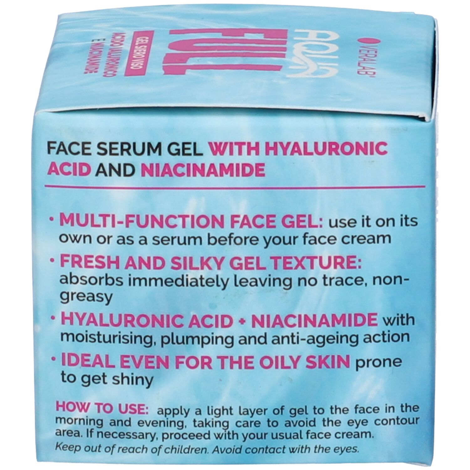 Confezione blu. Testo in inglese sugli ingredienti e l'uso del prodotto.